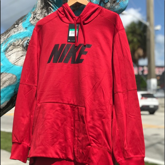 nike therma hoodie red